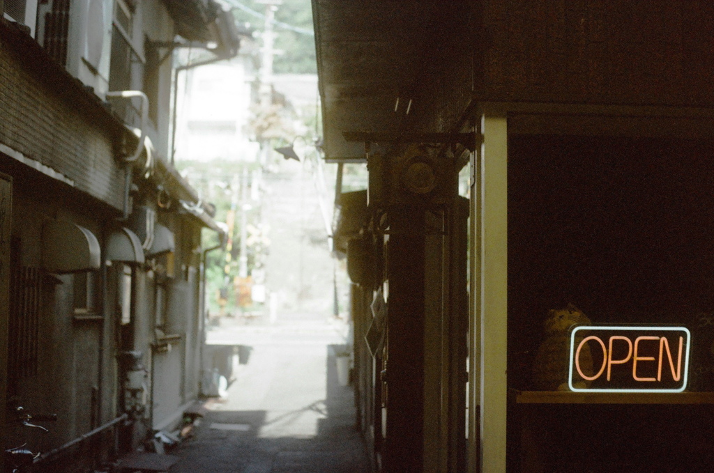 film・OPEN*