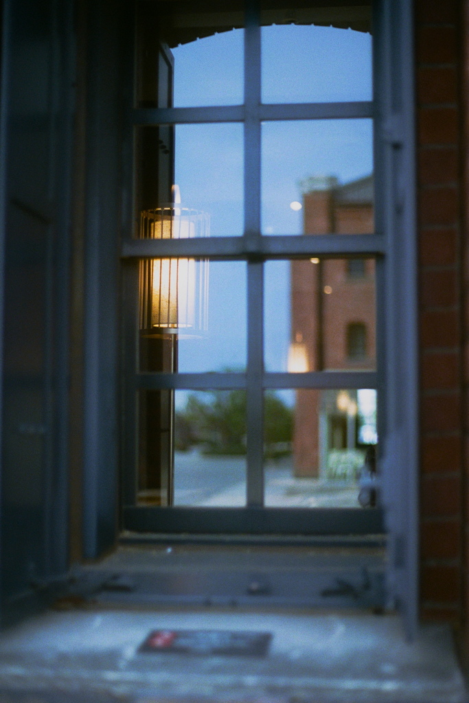 film・窓に灯る*