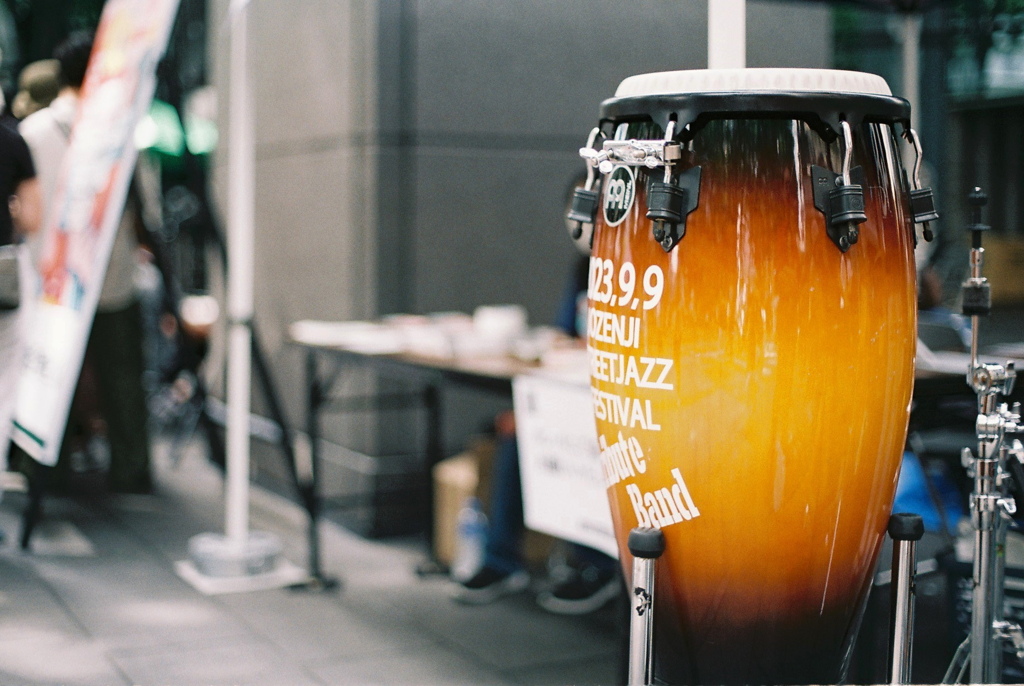 film・On the Sunny Side of the Street*