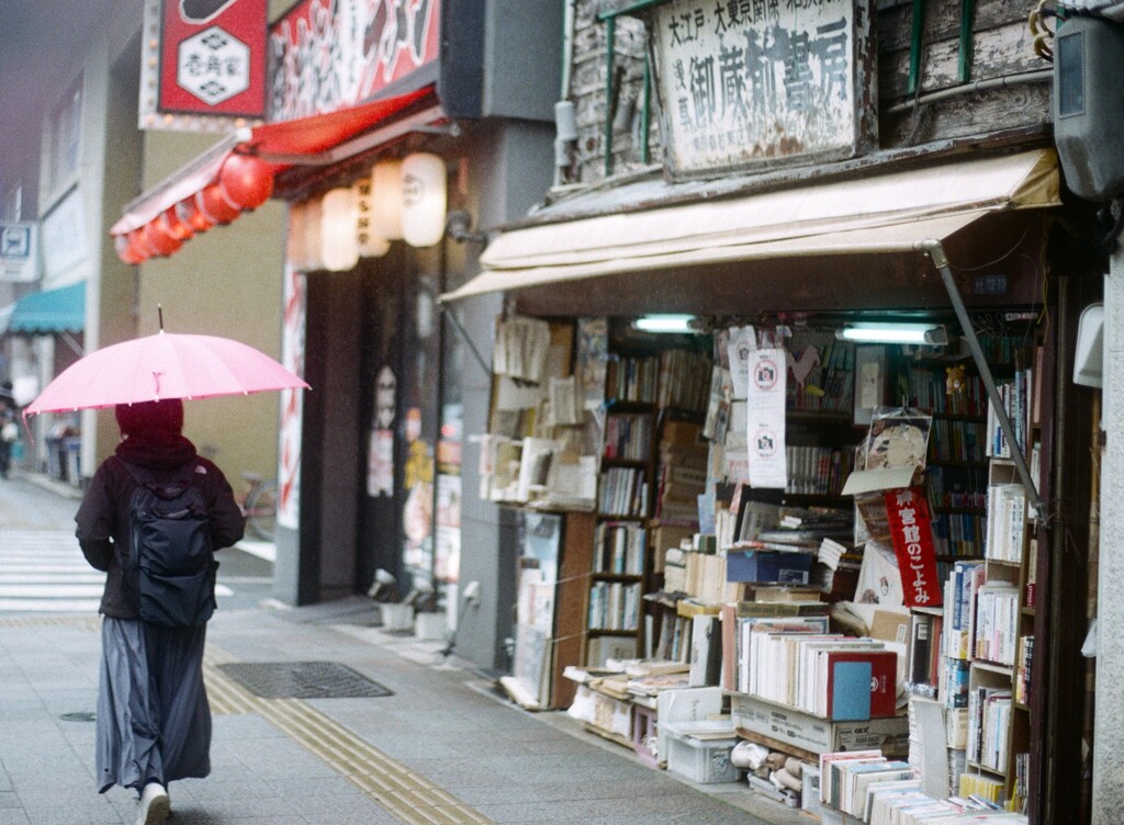 film・雨の古書店*
