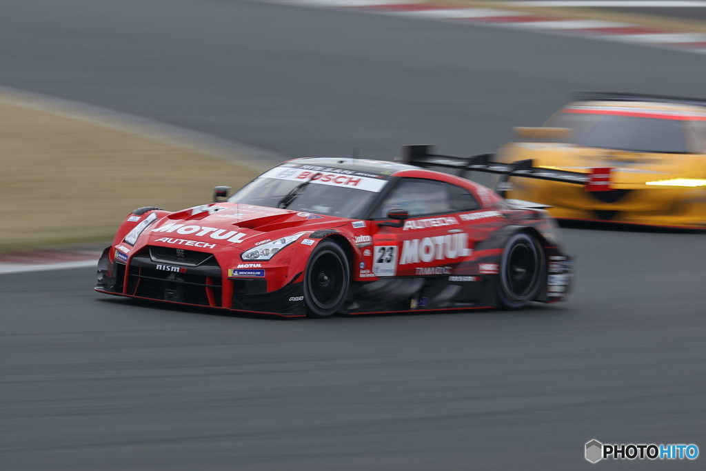 MOTUL AUTECH GT-R