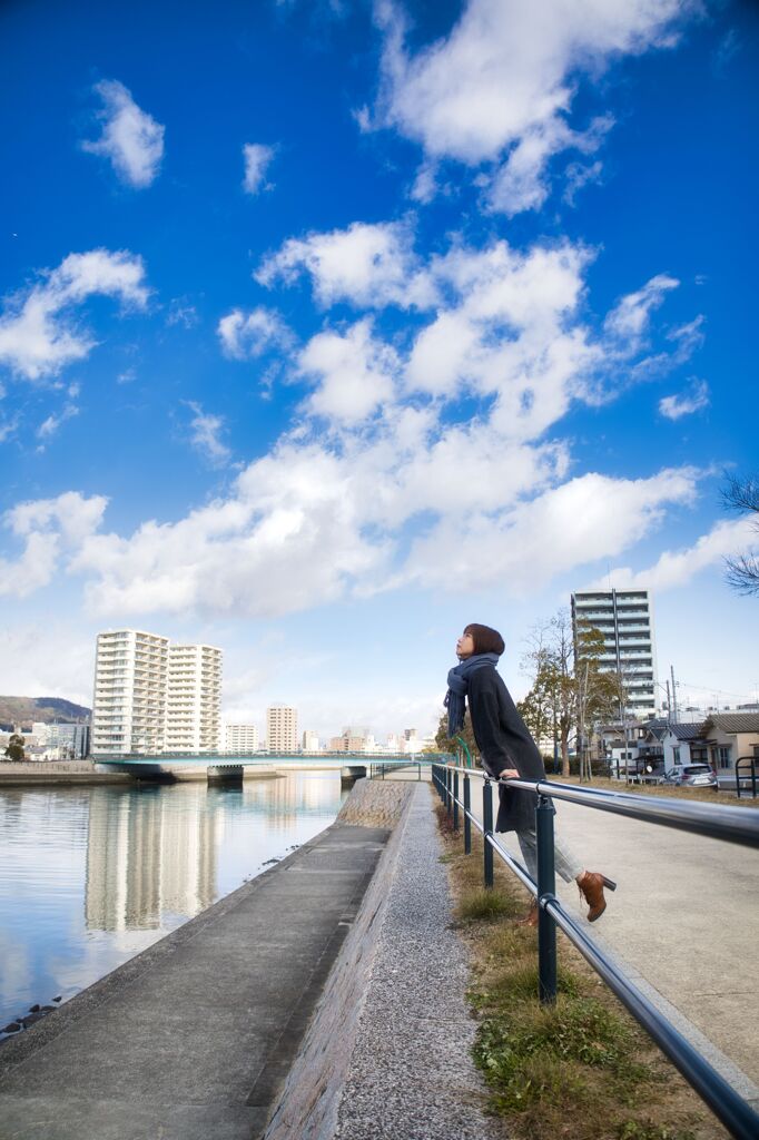 天満川のほとりにて