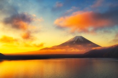 日出ずる国の富士