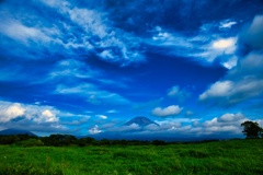 朝霧の富士山
