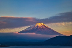 夕日に染まる富士