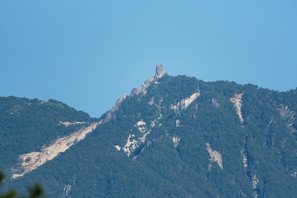 地蔵岳のオベリスク