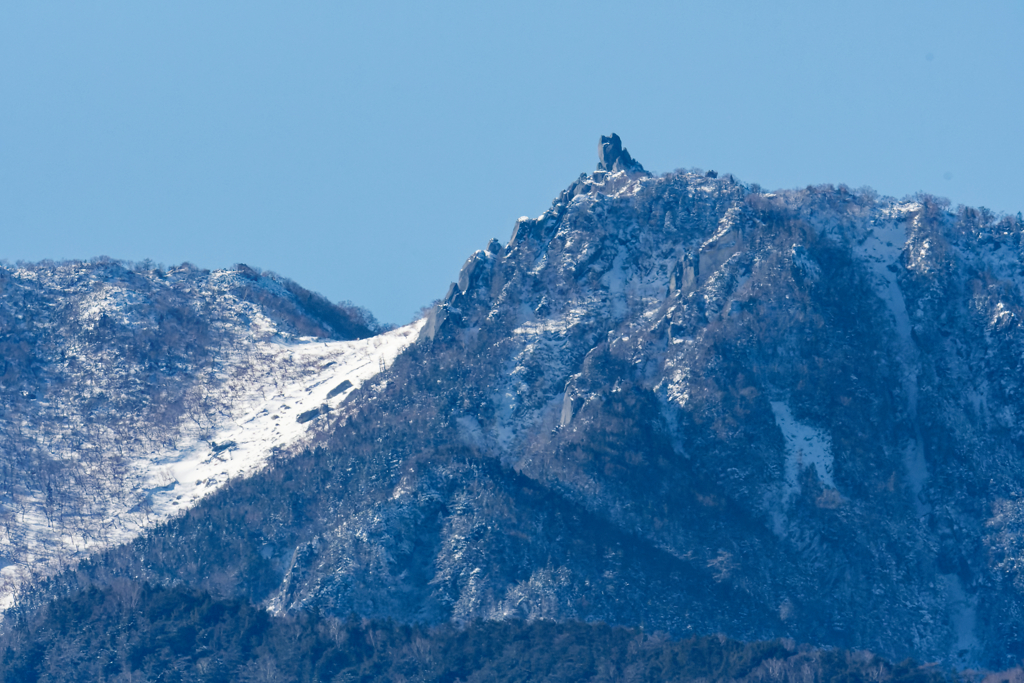 地蔵岳のオベリスク　(2024.01.01)