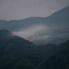 雲湧く