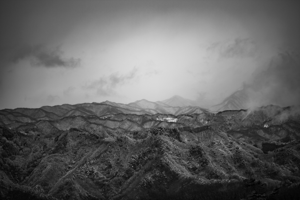 白黒の連峰