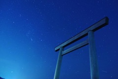 双子座流星群と鳥居