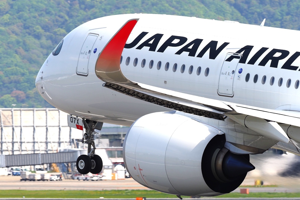 赤い「ウイングレット」