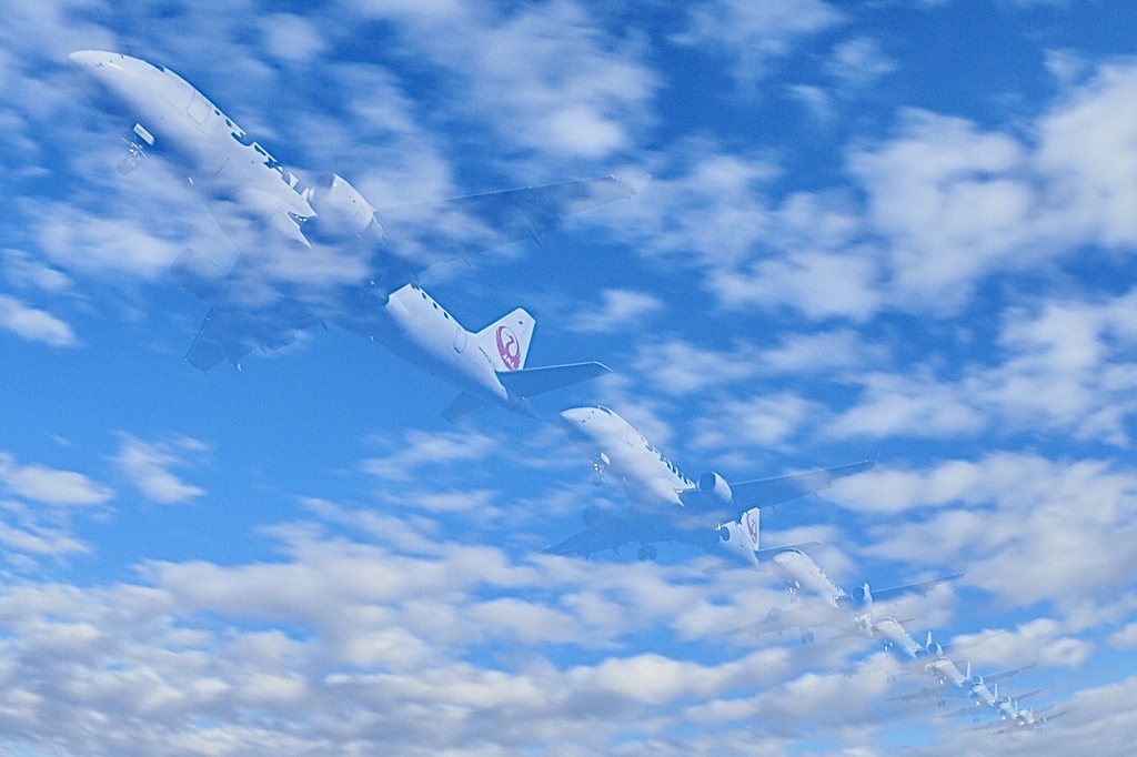 雲と飛行機
