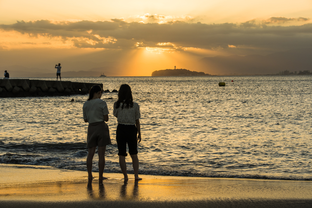夏休みの森戸海岸