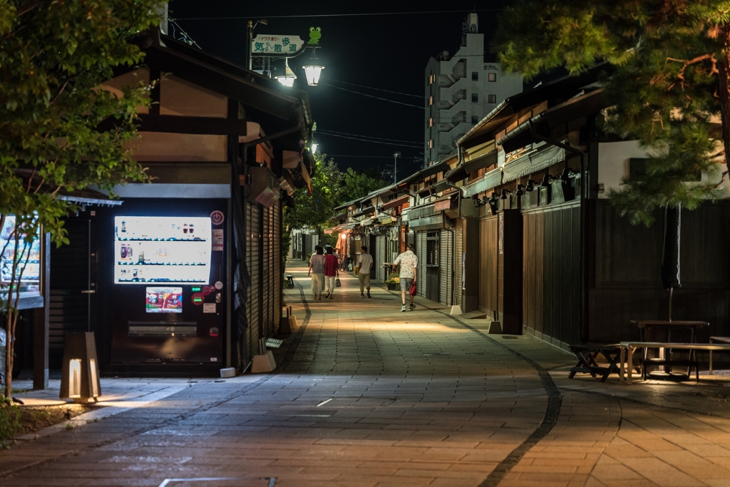 松本城周辺　縄手通り　夜スナップ