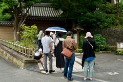報国寺　開門前