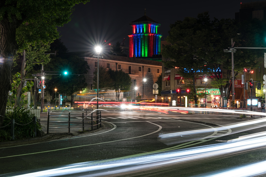 県庁とライトレイル