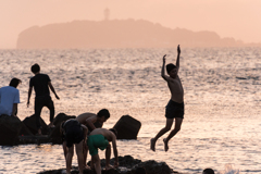 森戸海岸の子どもたち