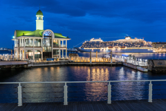横浜、初入港！　バイキングオリオン