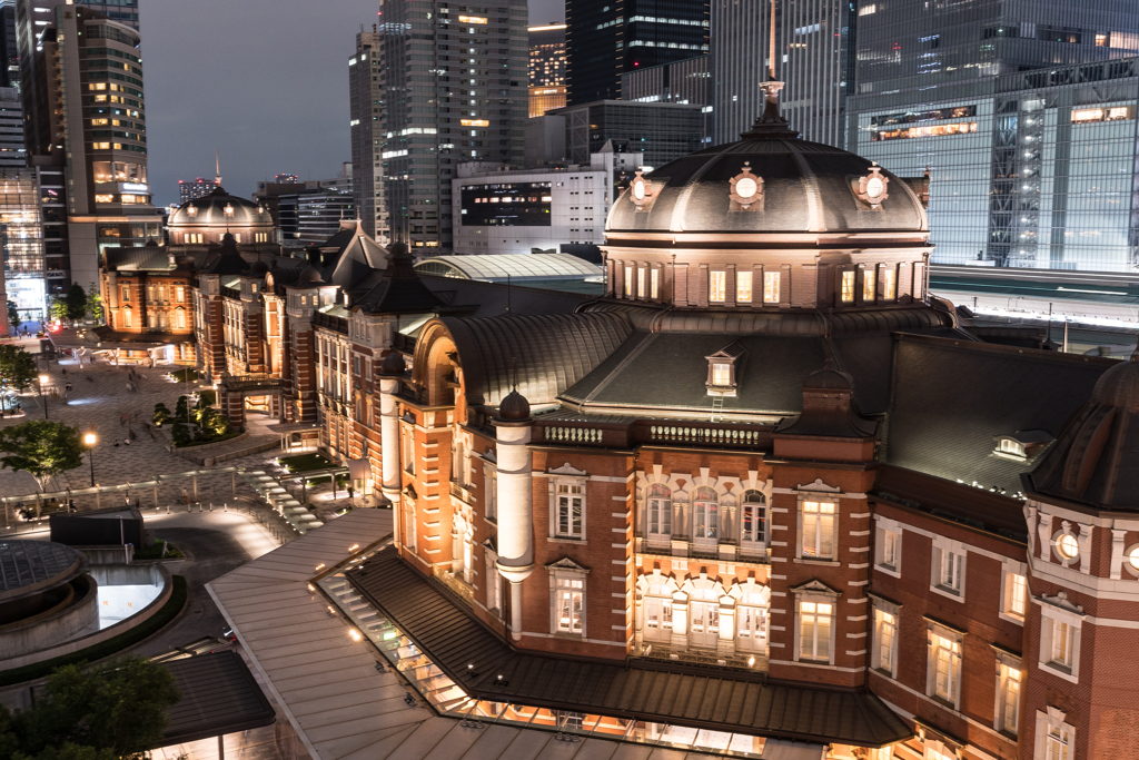 KITTEガーデンから東京駅