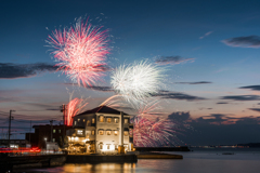 鐙摺で上がった花火