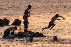 森戸海岸の子どもたち