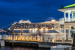 横浜、初入港！　バイキングオリオン