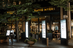 真夏の夜、丸の内