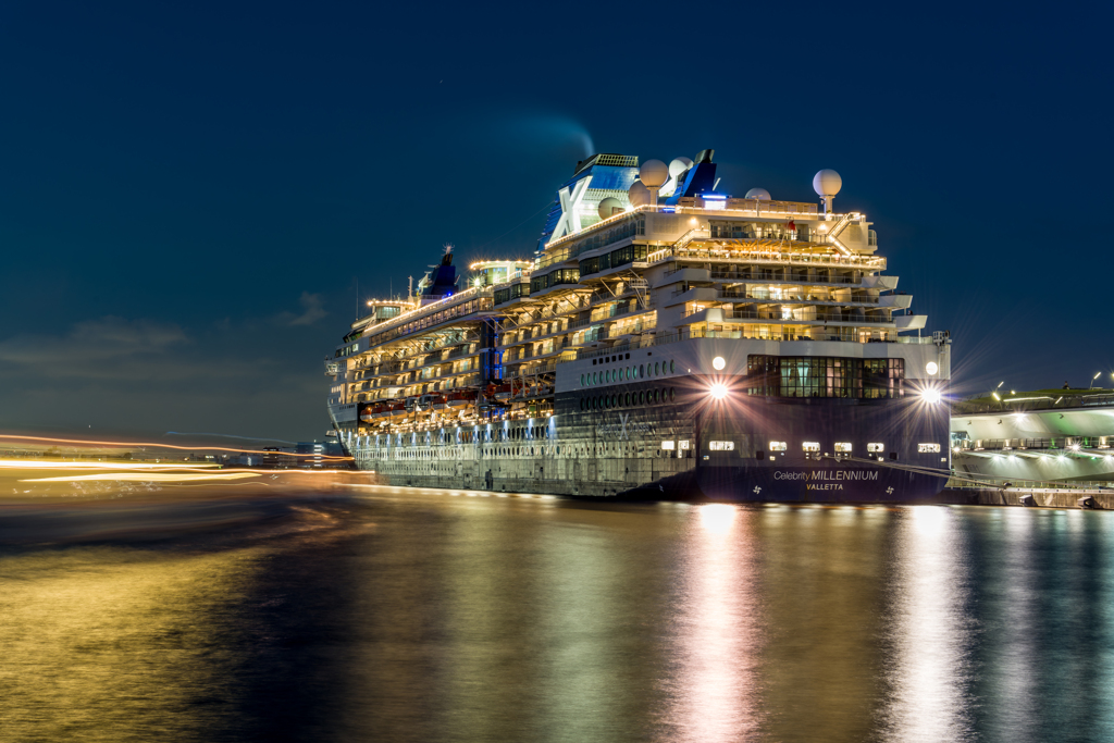 セレブリティ・ミレニアム