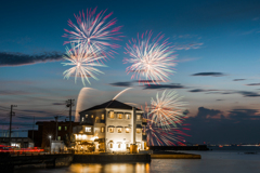 鐙摺で上がった花火