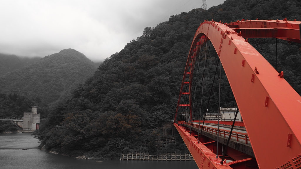 宇奈月 湖面橋