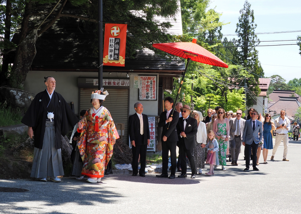 戸隠神社で出会った花嫁行列１