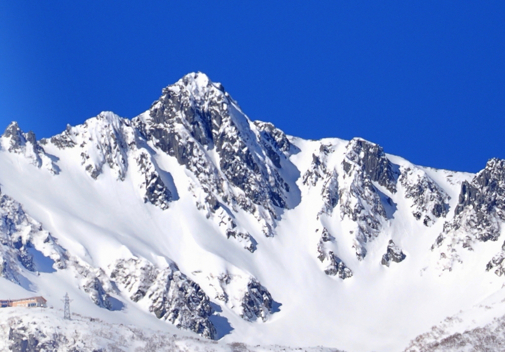 春を待つ宝剣岳