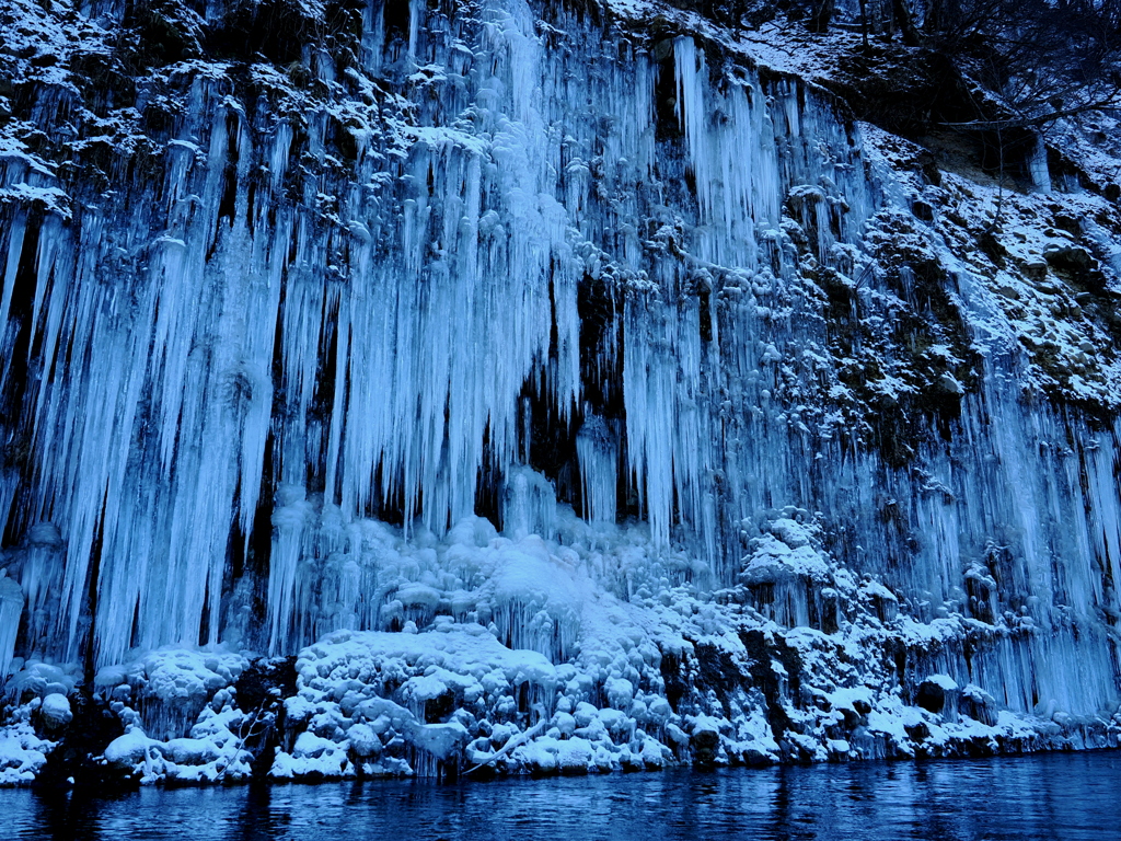 極寒の白川氷柱群②
