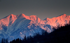 朝焼けの鹿島槍ヶ岳