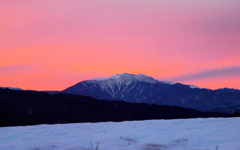 朝焼けに浮かぶ仙丈ケ岳
