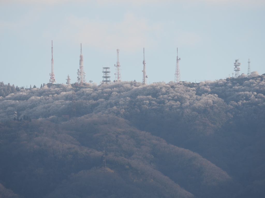 生駒山　初冠雪