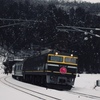 トンネルを抜けると 雪国だった