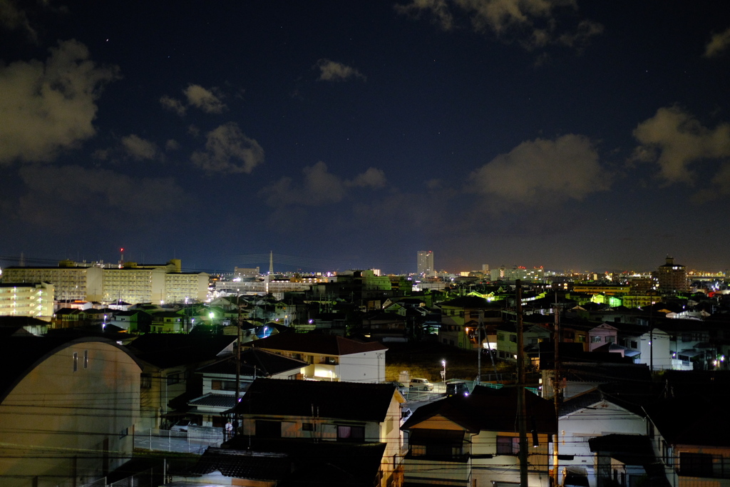 住宅街の夜景