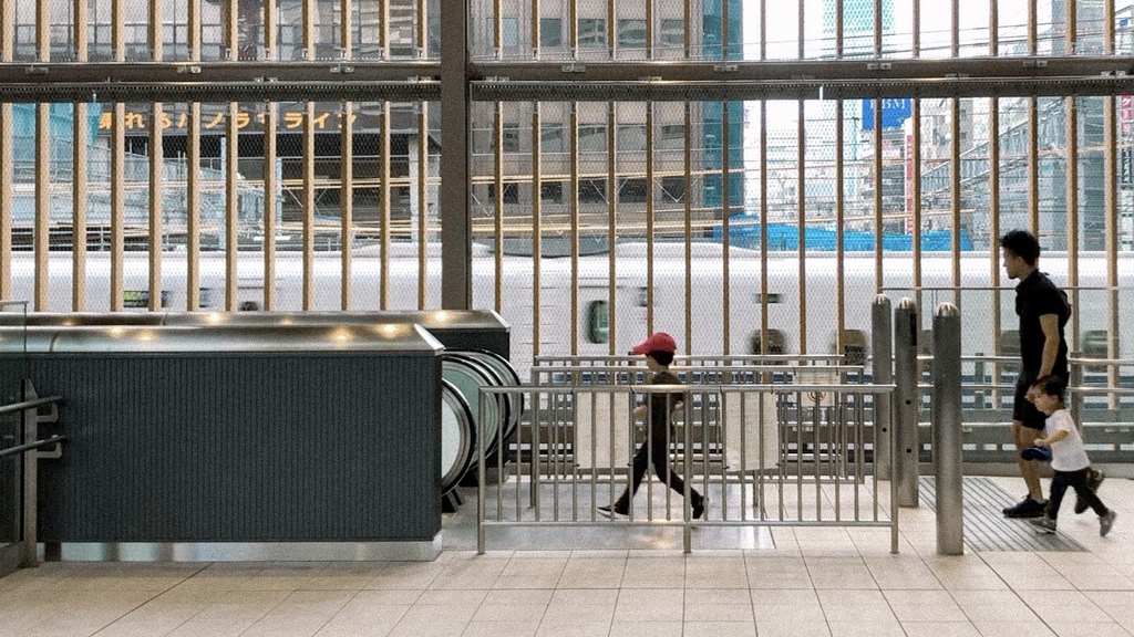 6CD4AC17-02D4-4CDF-B8E4-757663610B4B