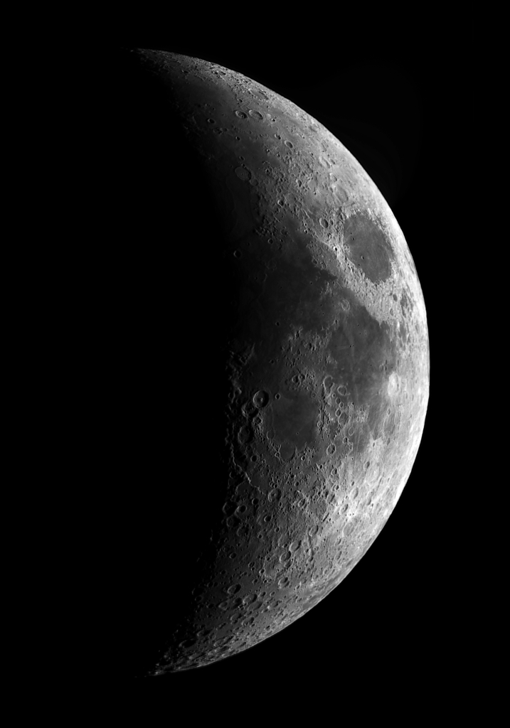 月　4月7日　月齢５．９