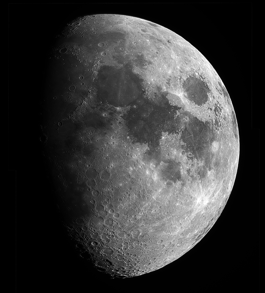 月　1月1日　月齢８．７