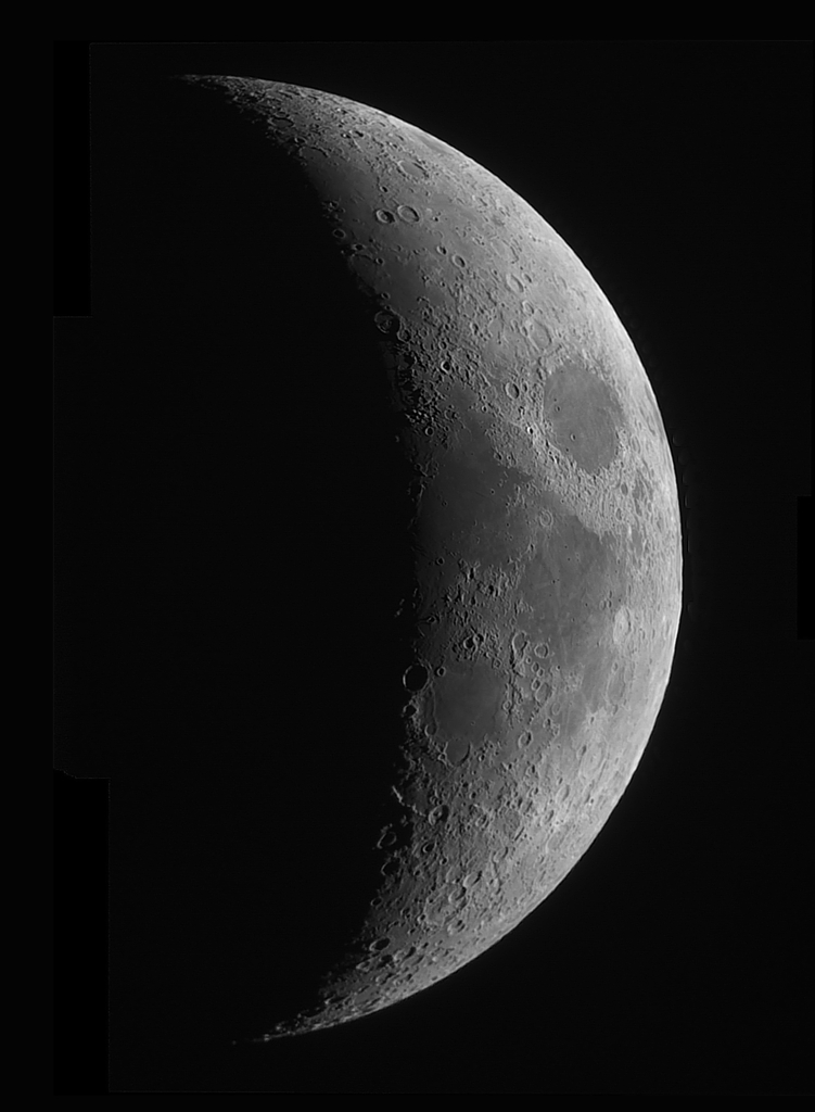 月　２月１７日