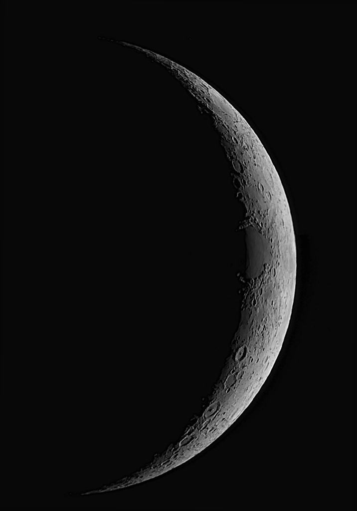 月　１月１６日　月齢２．９