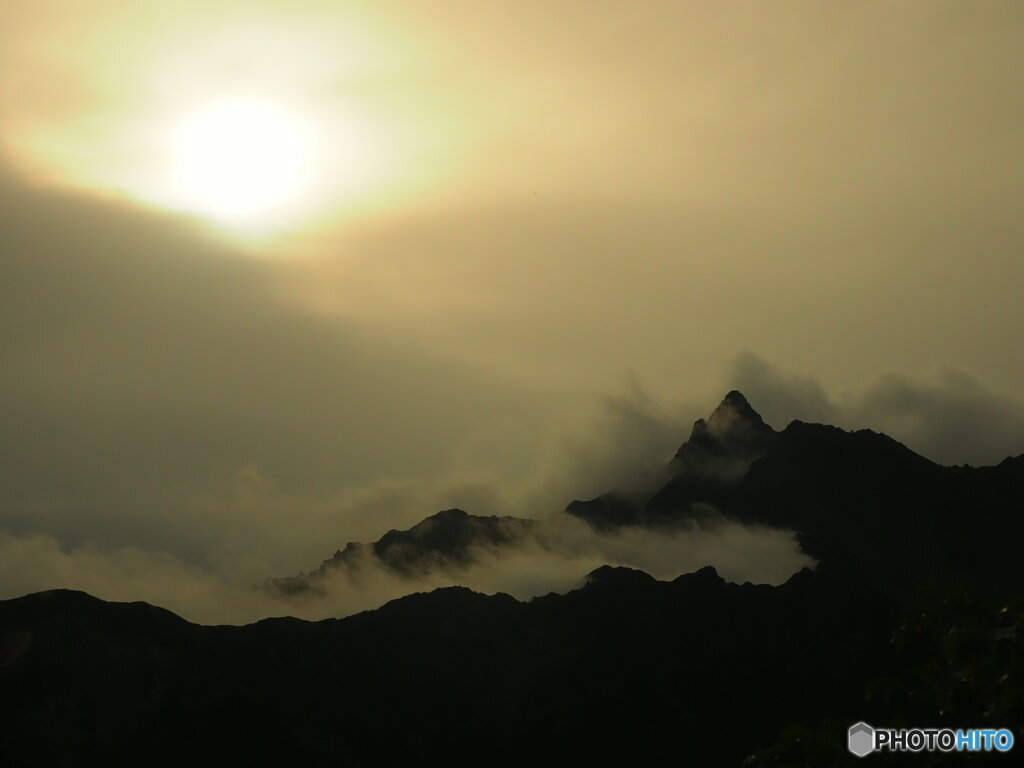 朝の槍ヶ岳