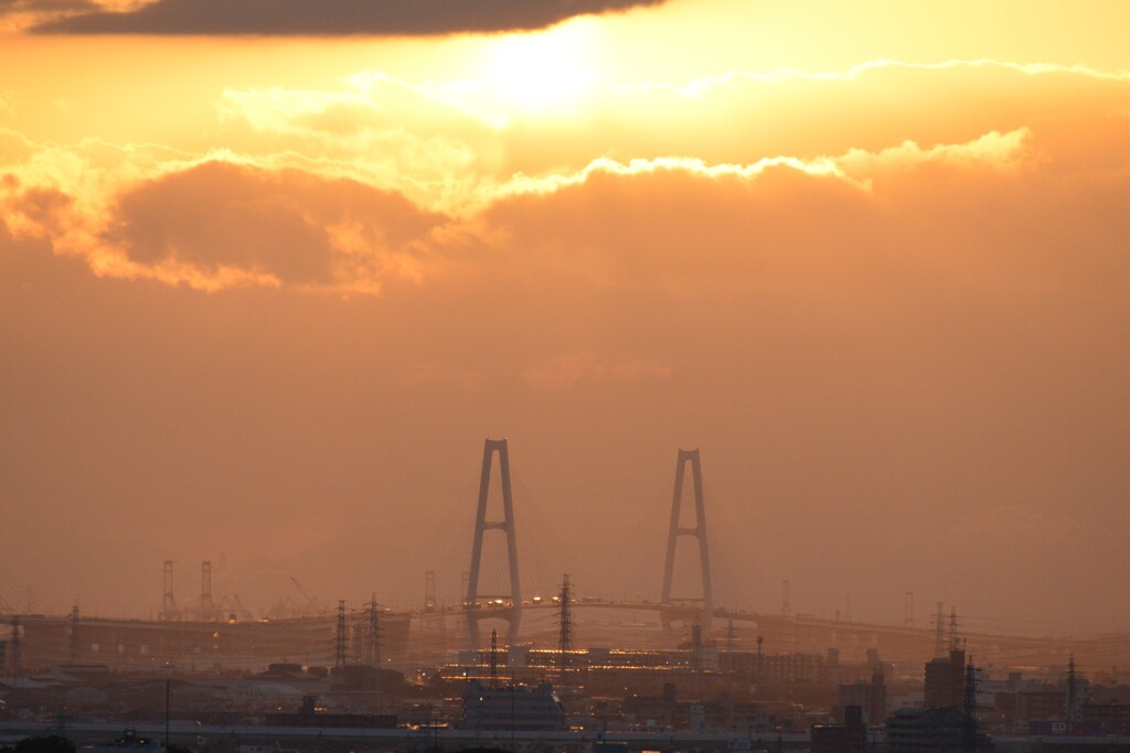 名港トリトンの夕日