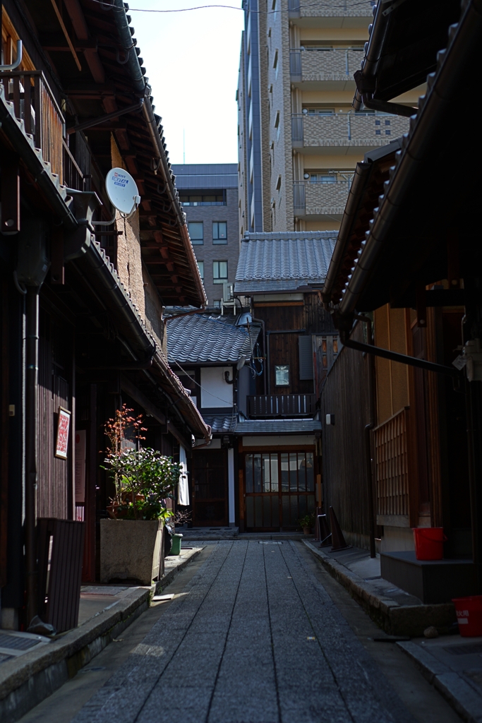 辻子の町並み〜膏薬(こうやくの)辻子