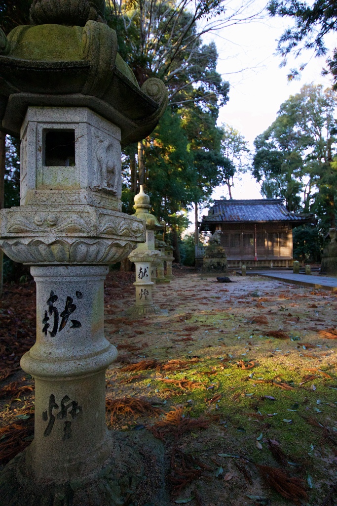 田舎の灯籠