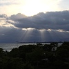 夕陽を閉ざした雲