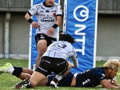 祝!!移籍後初トライ