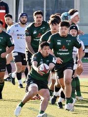 ラグビー面白画像「早く取りに来て〜」